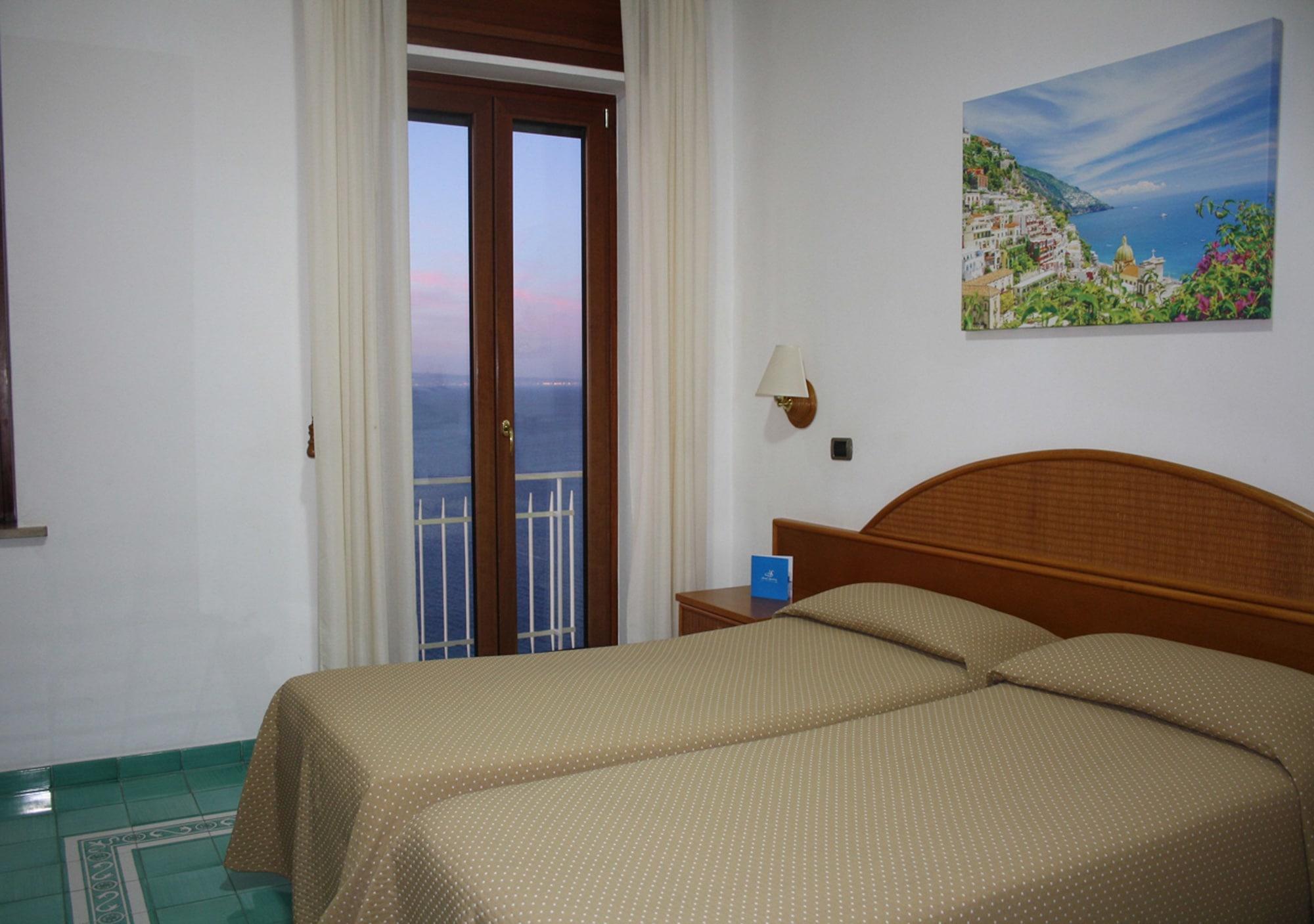 Hotel Sporting Vico Equense Esterno foto