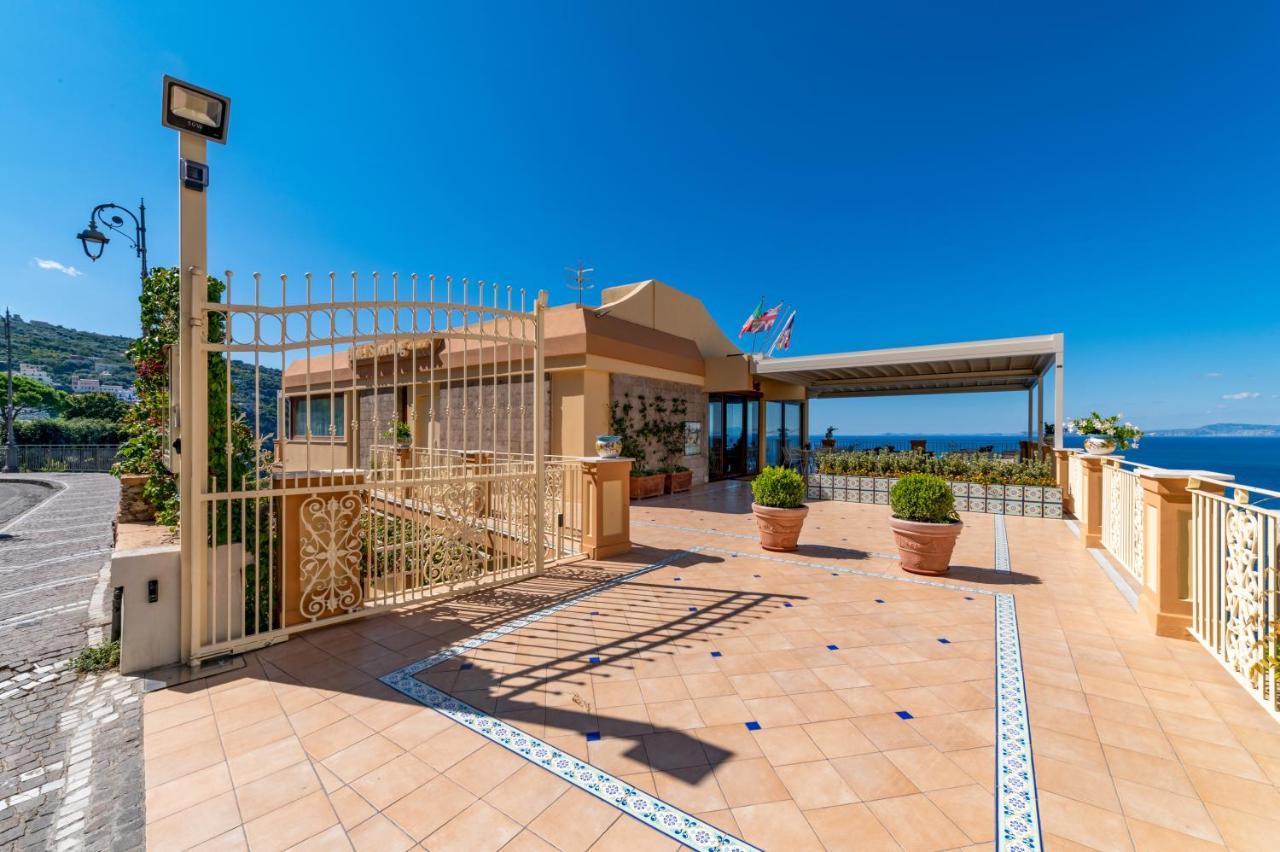 Hotel Sporting Vico Equense Esterno foto