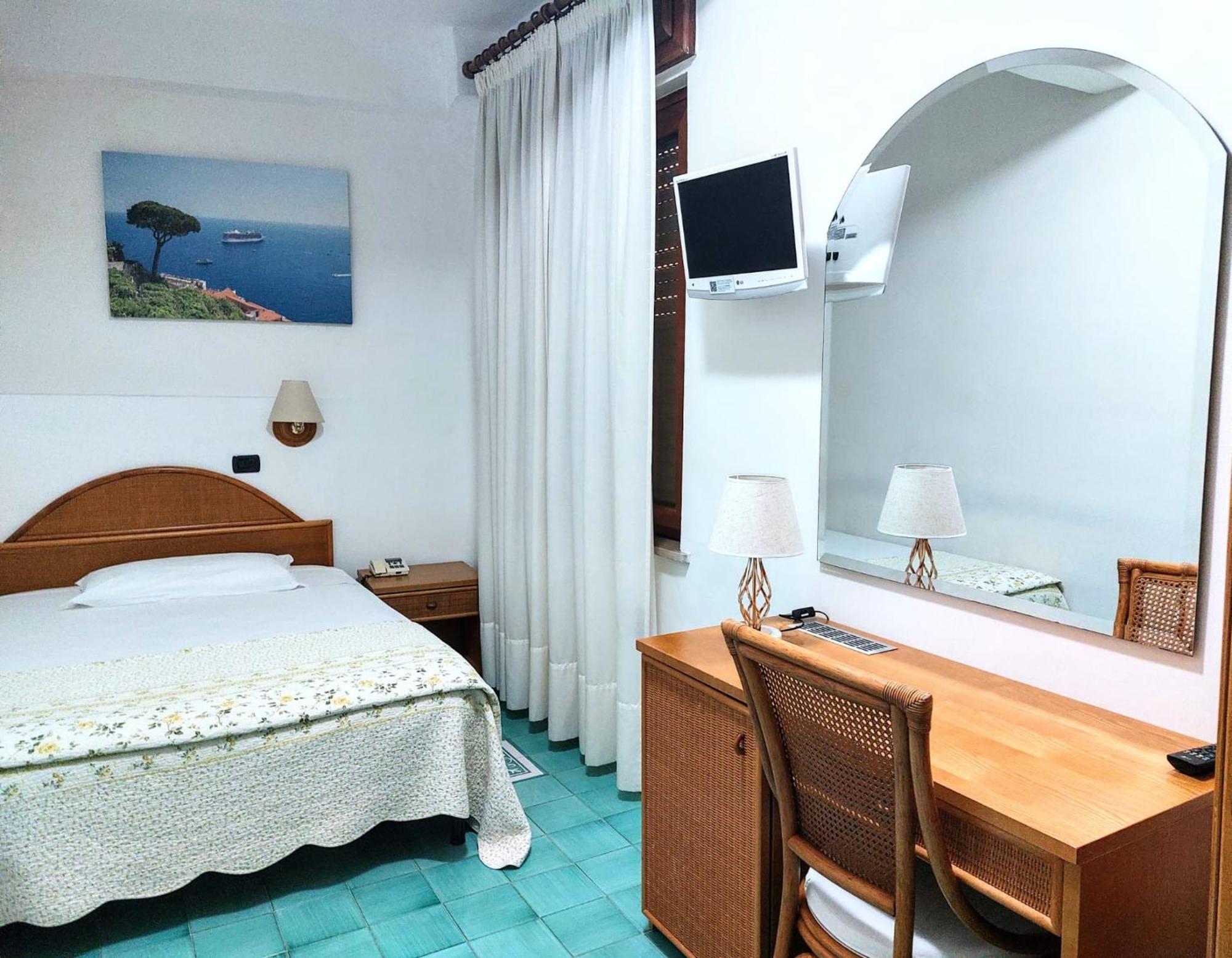 Hotel Sporting Vico Equense Esterno foto